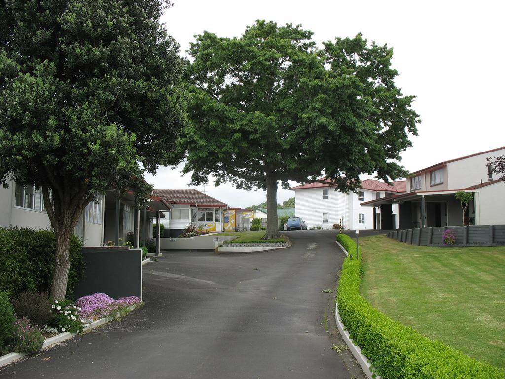 Touchwood Motor Lodge Pukekohe Екстериор снимка
