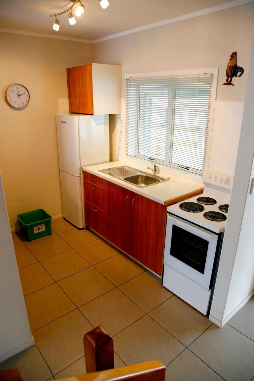 Touchwood Motor Lodge Pukekohe Екстериор снимка